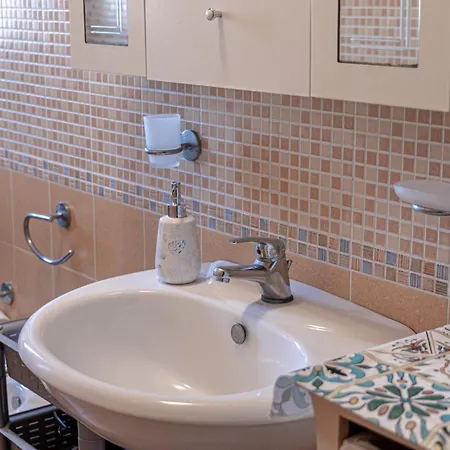 Apartament Corallo Arancio By Dimora Hub